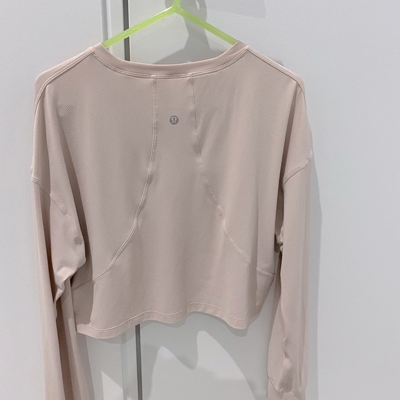 Lululemon long sleeve muscle love top - Picture 6 of 6